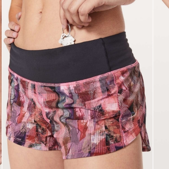 Lululemon Speed Up Shorts - Picture 1 of 8